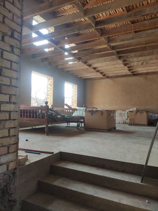 Yer narxida hovli sotiladi