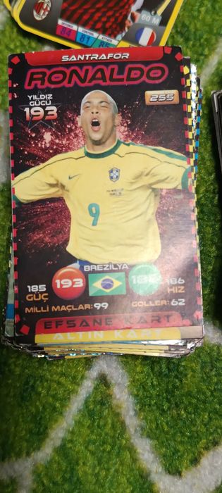 Карти,много видове-само футболни