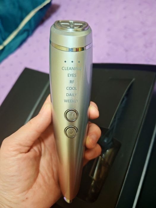 Массажер для лица