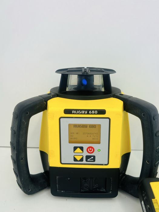 Leica Rugby 680 nivela laser panta canalizare