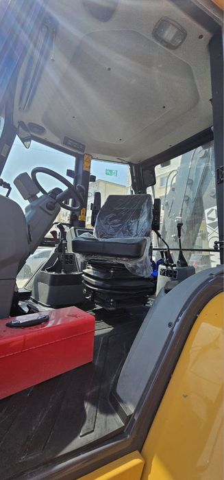 Ekskavator-Pogruzchik