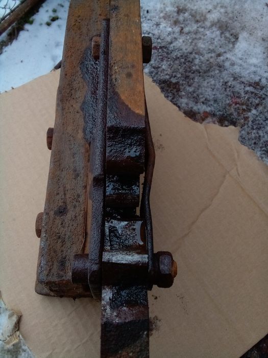 Продавам гилотина за рязане на ламарина