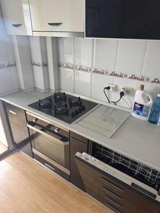 Apartament  3 camete de inchiriat
