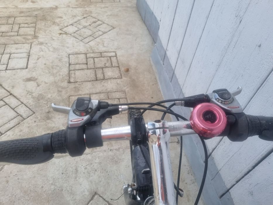 Bicicletă Carera Vulcan cadru aluminiu