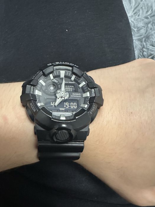 Casio G Shock ga-700
