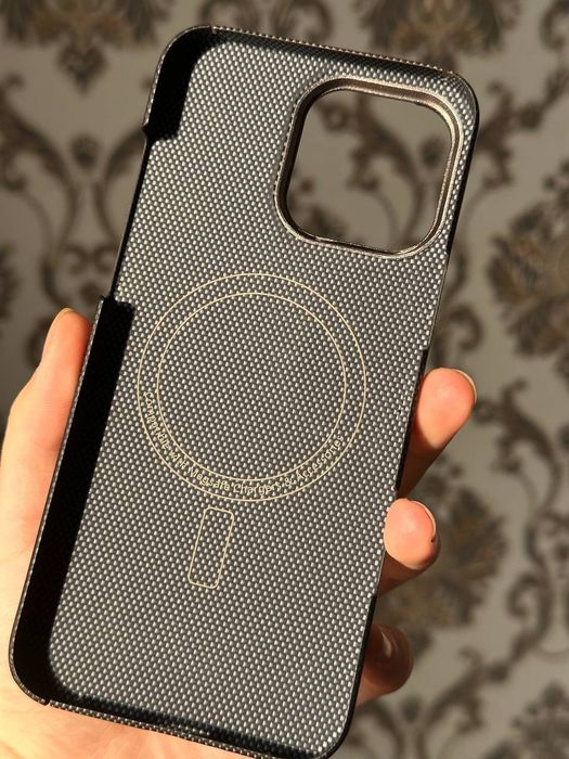 Чехол на Iphone 16