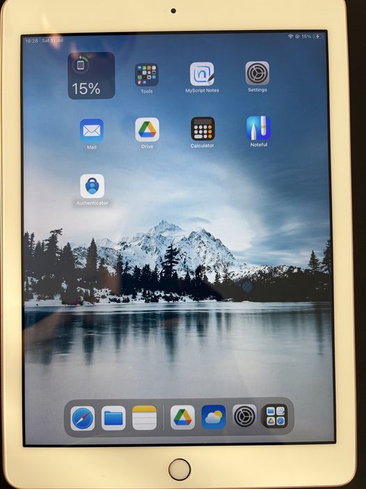 iPad 9.7 6th Gen 32GB Roz Gold - Stare foarte buna posibilitate Apple Pencil 1st gen