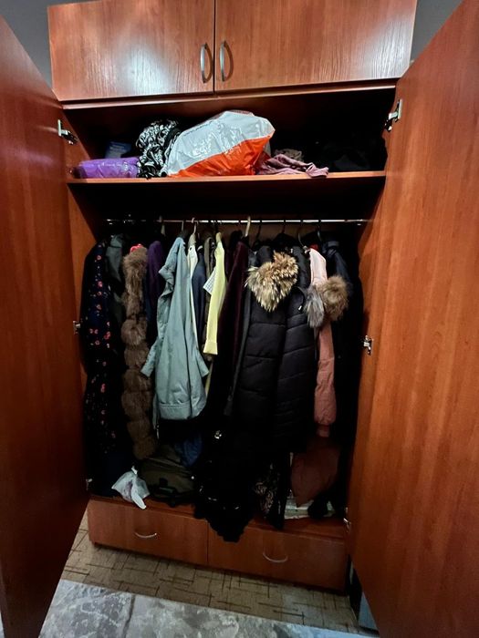 Срочно продам большой Шкаф