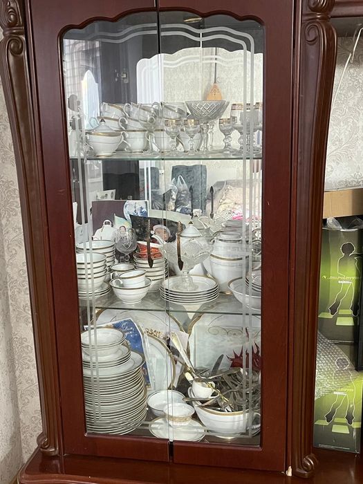 Стенка (шкаф) для гостиной