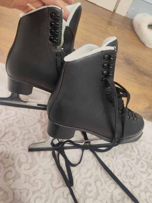 Коньки для фигурного катания