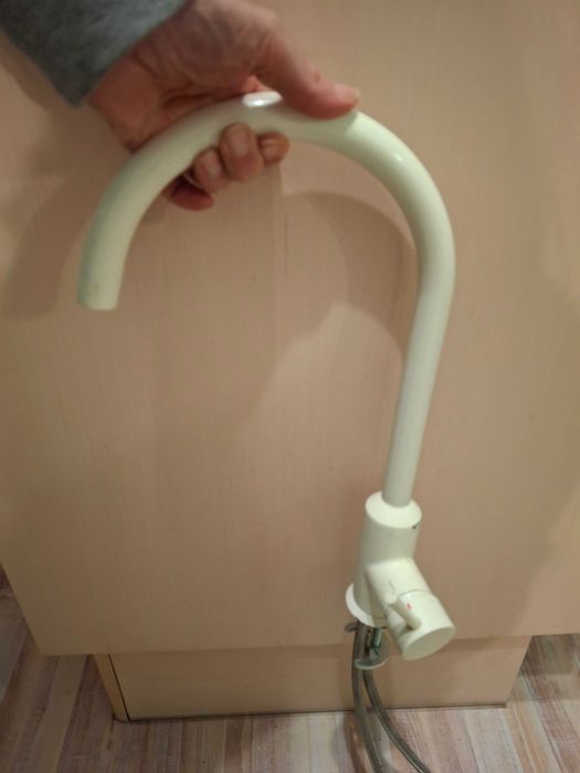 Бял смесител за кухня от Икеа