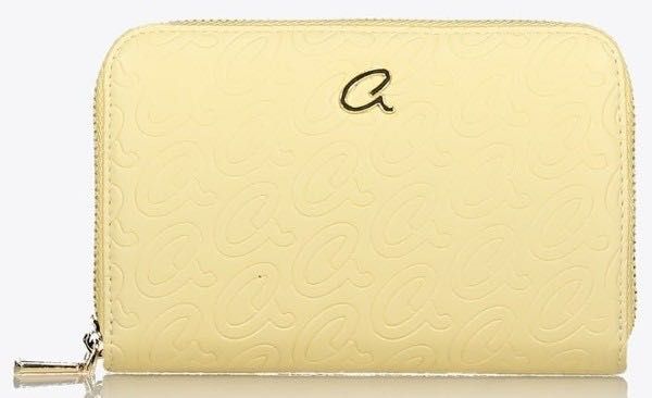 Бледожълт портфейл Axel