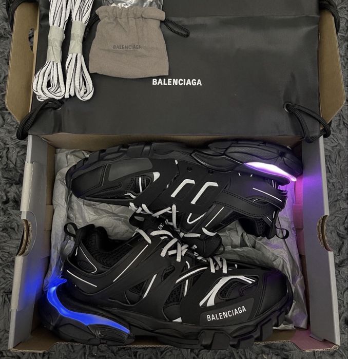 Balenciaga track