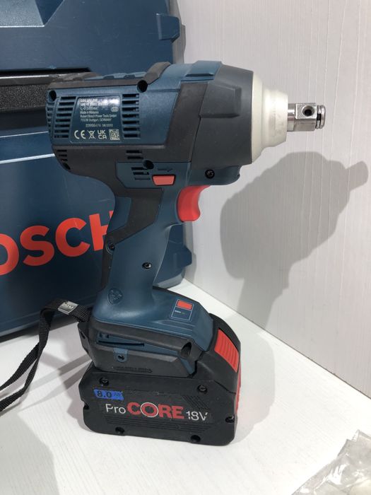 Bosch GDS 18v-300 inpact cap 1/2 8 ah