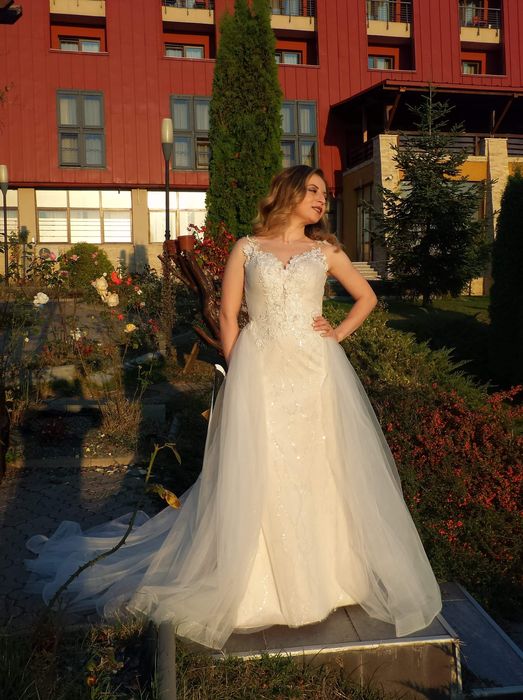 Rochie de mireasă, model 2 în 1