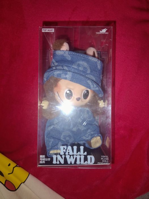 Лабубу Fall in wild