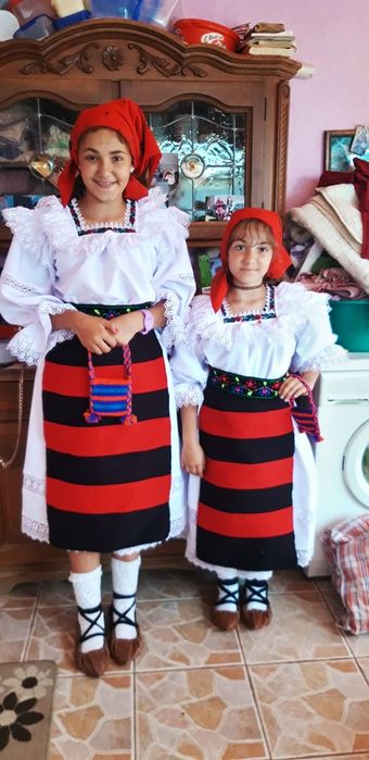 Costum popular de Maramureș complet cu Zadii.