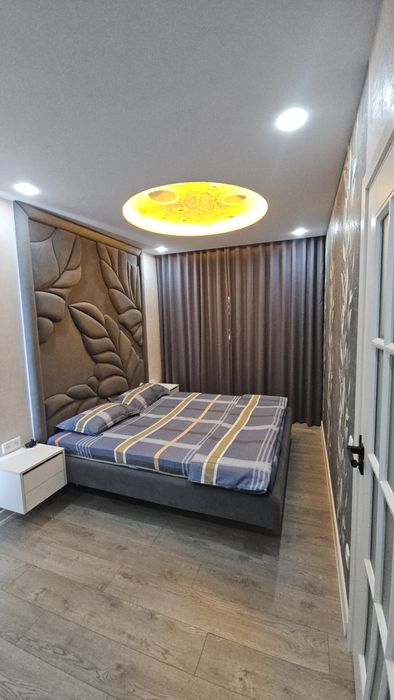 Продам квартиру не спеша. С дизайнерским ремонтом под ключ.