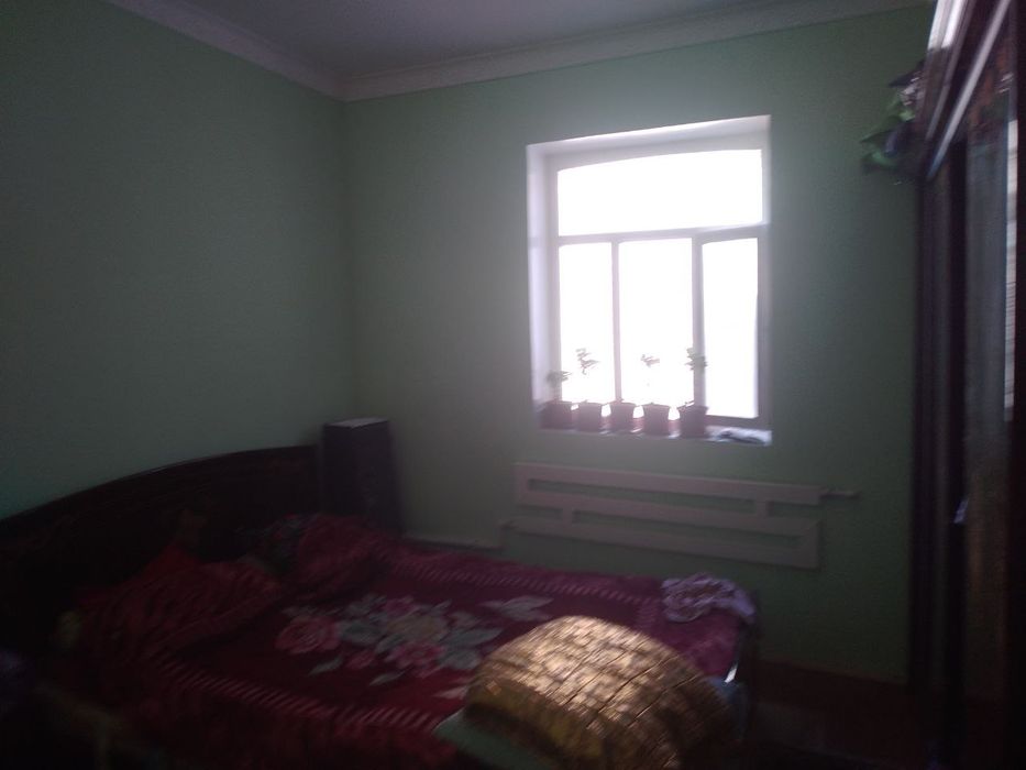 9охиринда икки каватли иккита 150квли  турар жойлар сотилади.