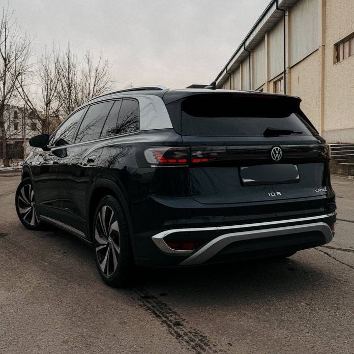 Volkswagen ID6 Pure+ 2022/23