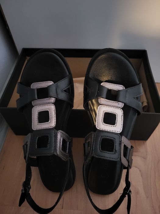 Летни сандали ниски.