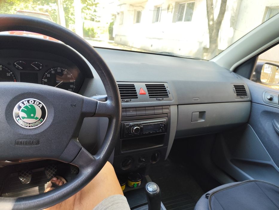 Vând Skoda Fabia In stare foarte bună.