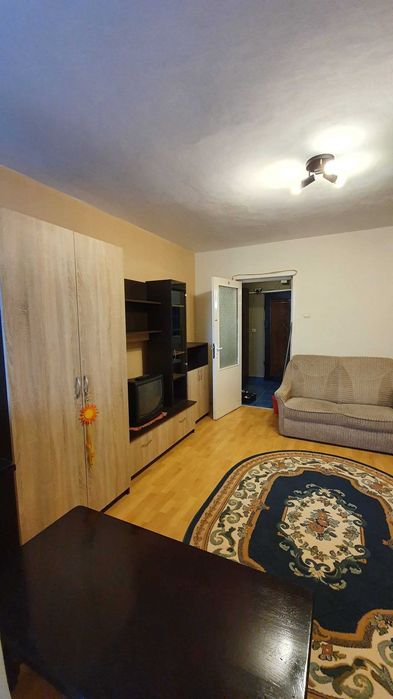 Închiriez garsonieră modernă 32 mp, tip D, etaj 1 – str. Aluminei 72 (fără intermediari)