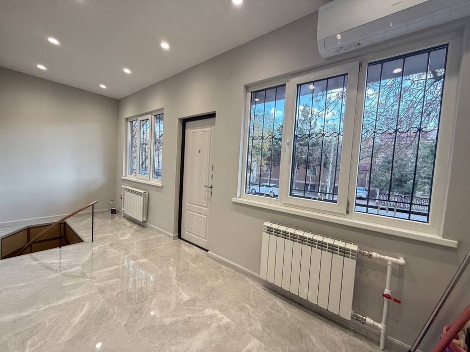 Аренда помещение под офис,клиника ор:Ракат карзинка вдоль дороги