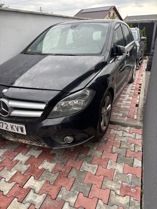 Demembrez Mercedes Bclass 2.2 diesel 2013