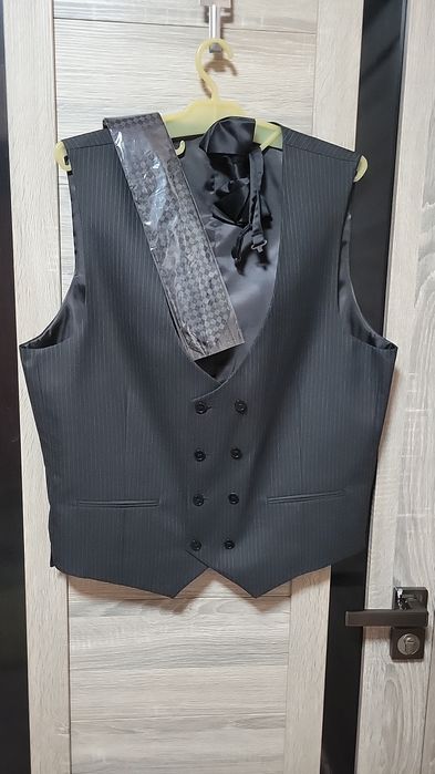 Мужской костюм - тройка