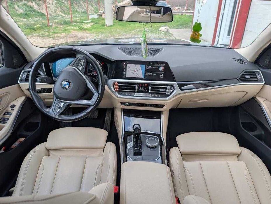 BMW Seria 3 320i
