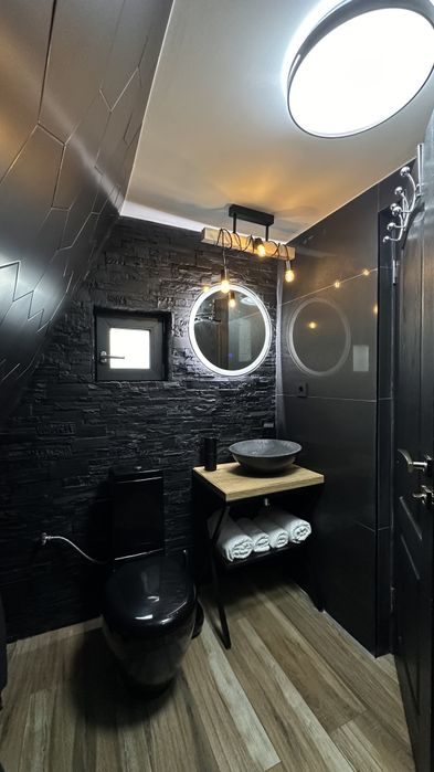 CABANE A-FRAME de închiriat cu ciubar la Predeal