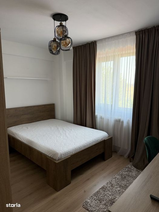 Apartament 3 camere de inchiriat cu parcare