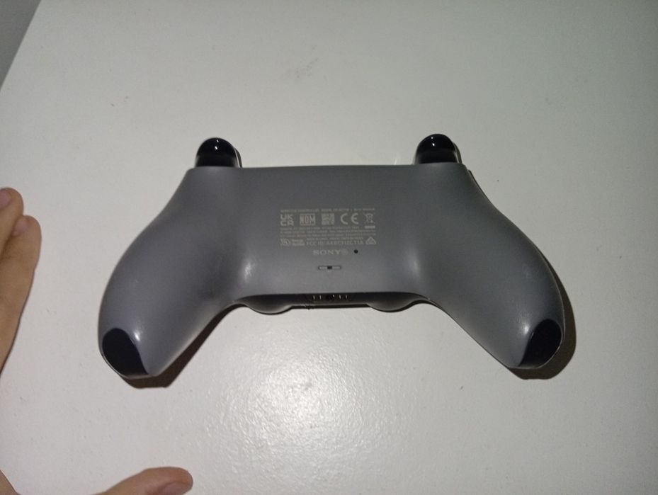 Джойстик за ps5 сив