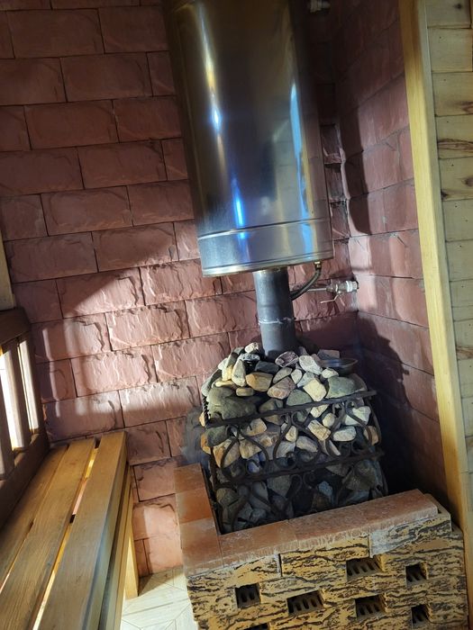 Новая семейная баня на дровах
