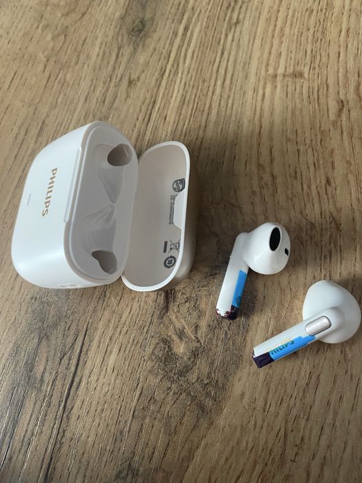 Беспроводные наушники Philips