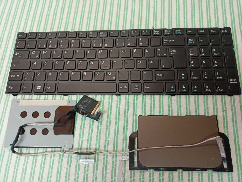 Elemente Medion E6240T E6239