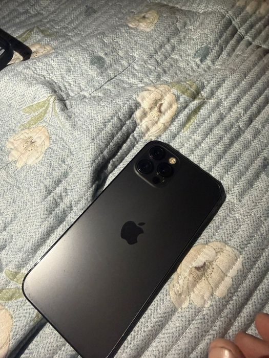Продам iphone12pro  возможен оьмен рассмотрю все варианты