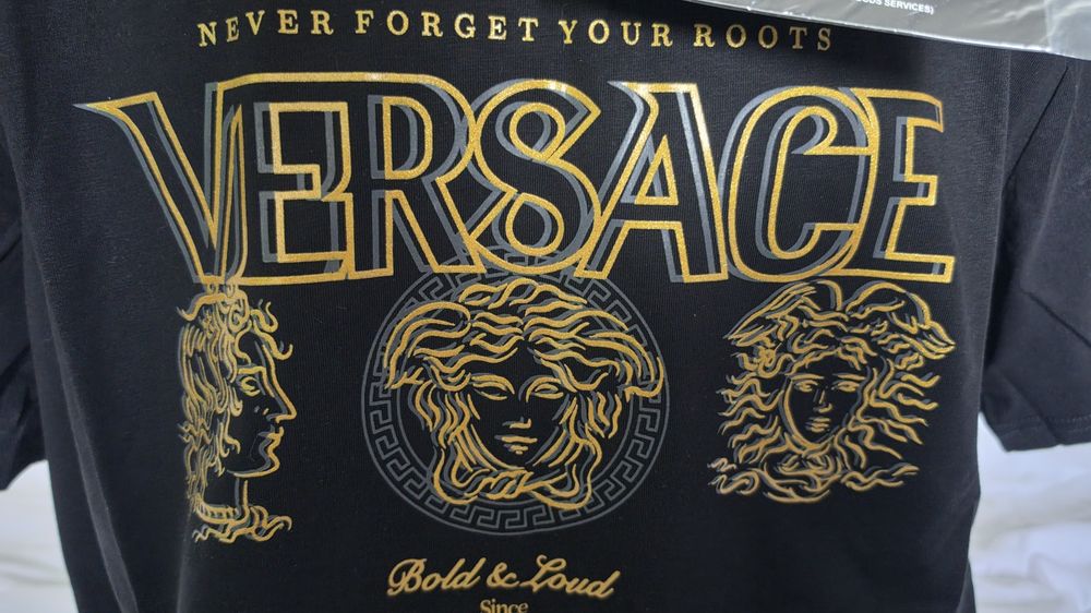 Tricou Versace, negru, nou, S-XXL, imprimeu auriu, eticheta Farfetch, unisex