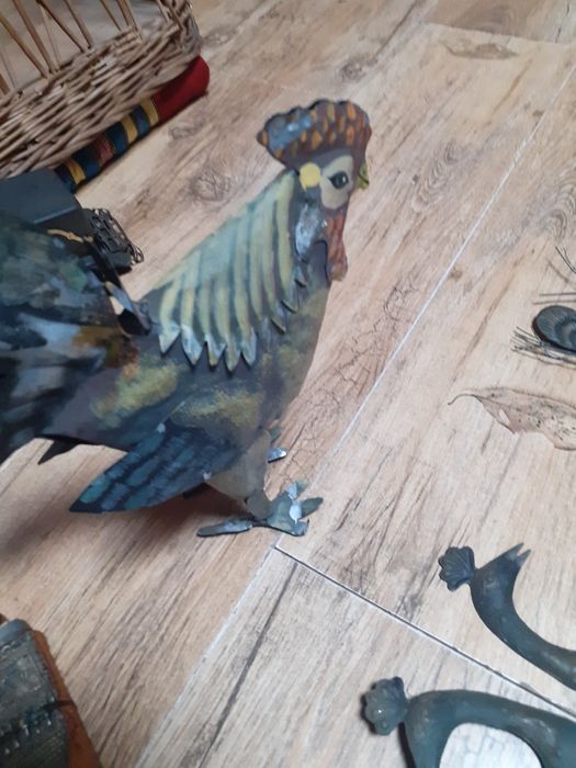 Метална  декорация  за  градина.Голям  ратанов   кош