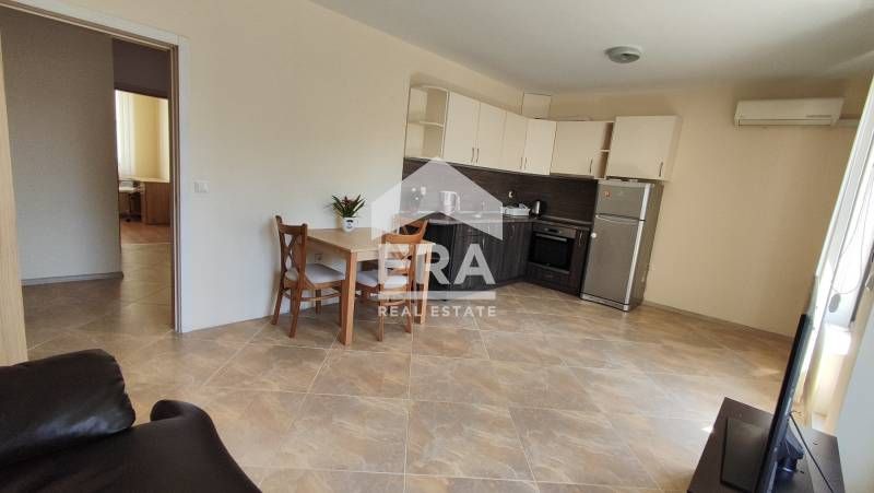 Дава се под наем Тристаен апартамент в Варна, Зимно кино Тракия - 95 кв.м за 647.7 € - Снимка #2