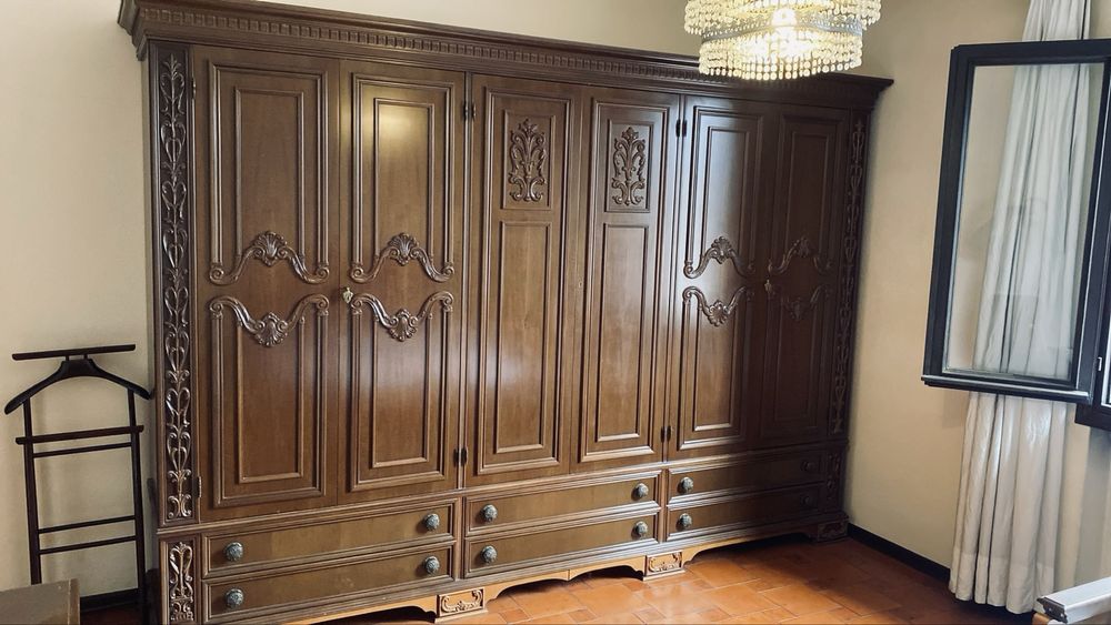 Dormitor lemn masiv pat + dulap