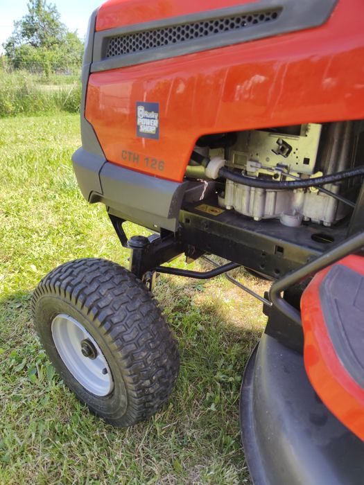 Vand Tractoras de tuns iarba/gazon Husqvarna CTH 126
