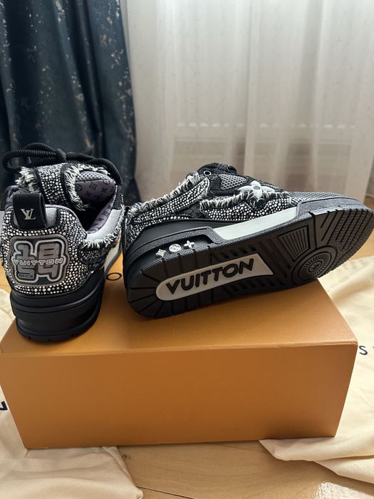Vand Louis Vuitton Skate marimea 42