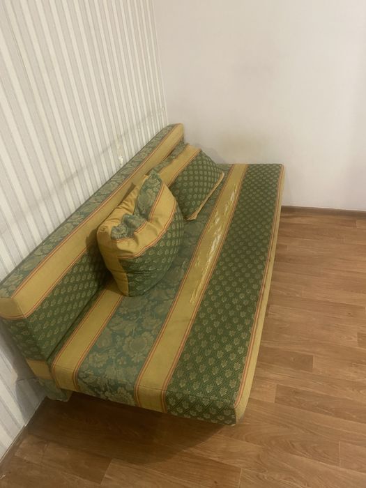 Диван отдам бесплатно