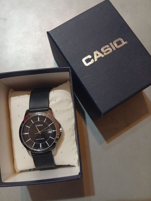 Продам часы "Casio"