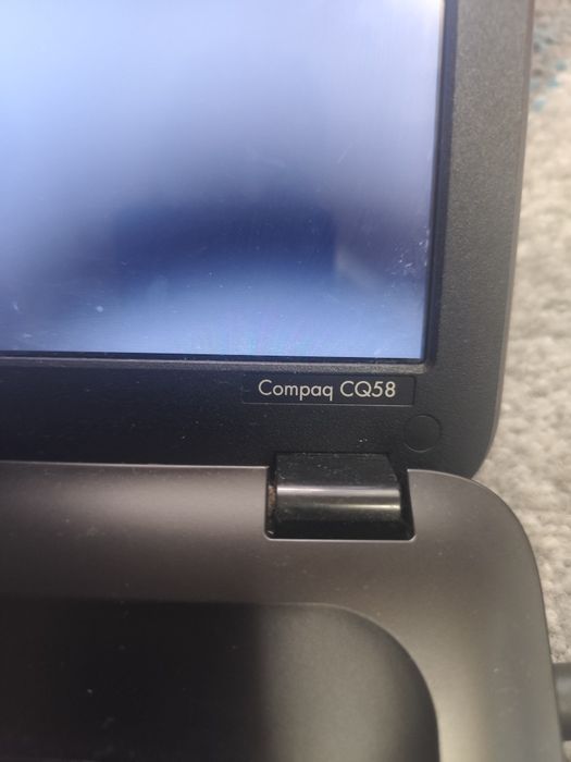 Vand laptop Compacq