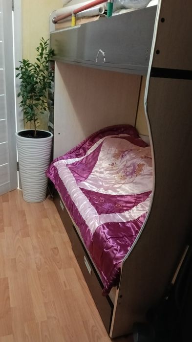 Продам кровать 10000