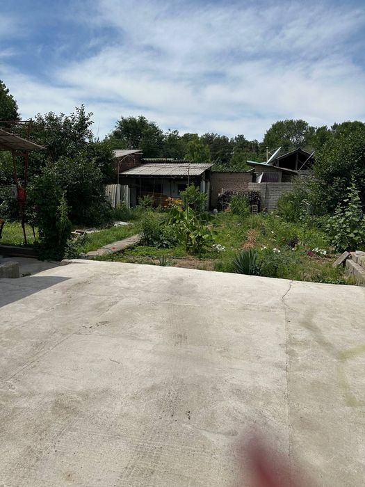Hovli sotiladi 4,5 sotok tashmore