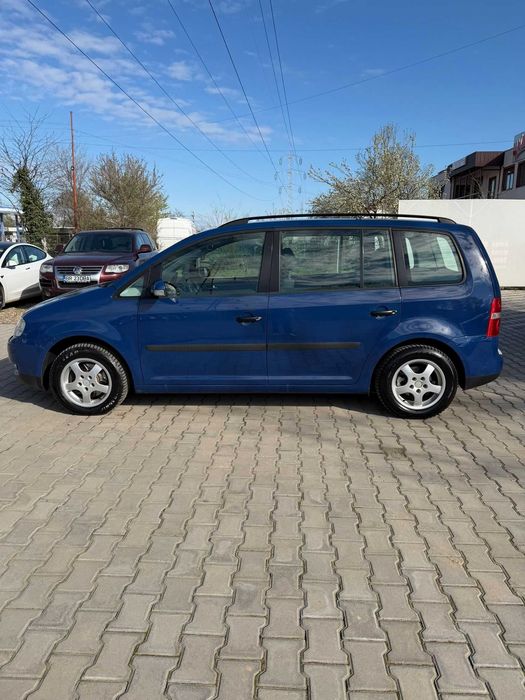 VOLKSWAGEN Touran 2004 — imagine 4